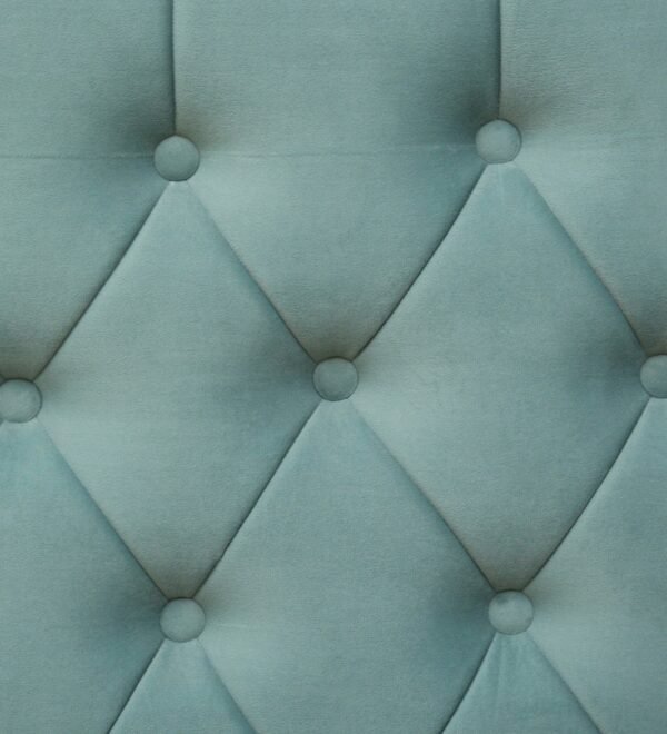 Aurora Tufted Uphoistered Bed With Winged Headboard Aurora Tufted Uphoistered Bed With Winged Headboard