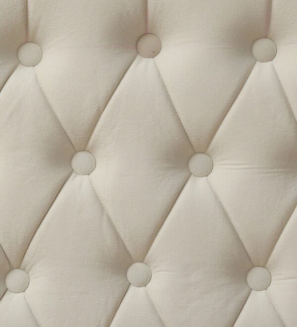 Luxe Chesterfield Upholstered Bed Luxe Chesterfield Upholstered Bed